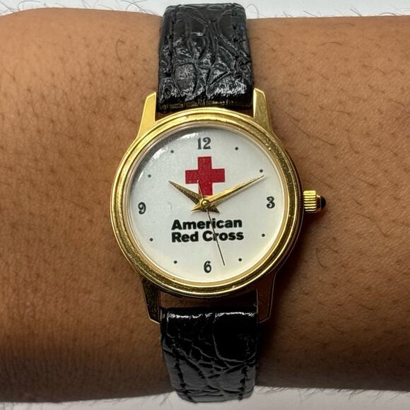 Vintage Black Red Cross Watch - Picture 2 of 7